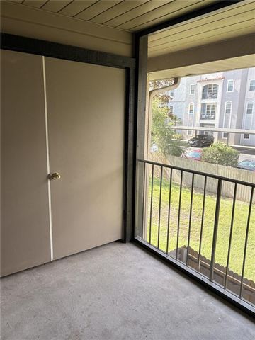 4015 ASHFORD GREEN PLACE D202, Tampa, FL 33613