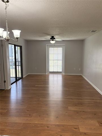 4015 ASHFORD GREEN PLACE D202, Tampa, FL 33613