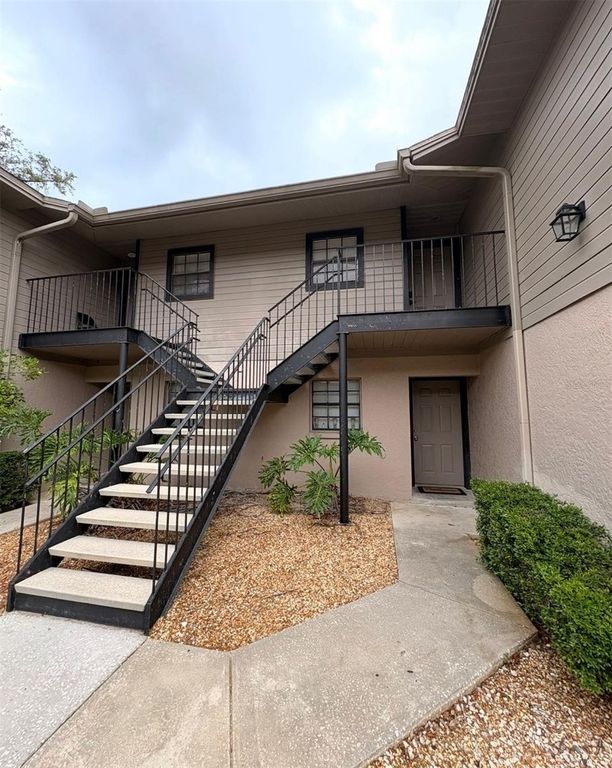 4015 ASHFORD GREEN PLACE D202, Tampa, FL 33613