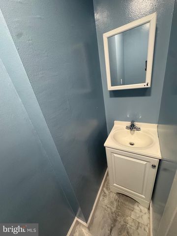 3525 MANOR WOOD DR, Hyattsville, MD 20782