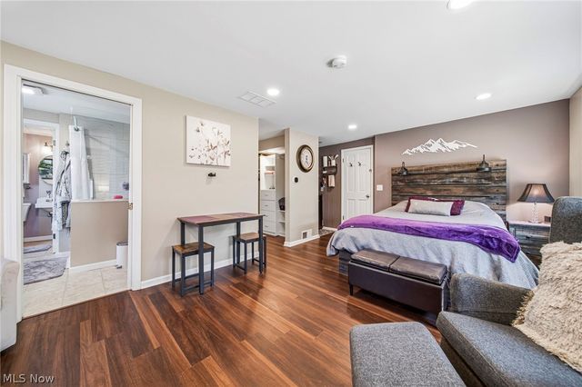 25301 Wolf Road, Bay Village, OH 44140