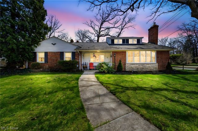25301 Wolf Road, Bay Village, OH 44140