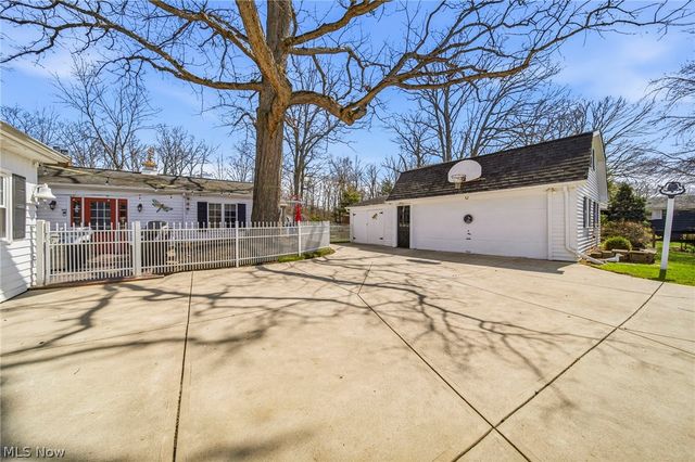 25301 Wolf Road, Bay Village, OH 44140