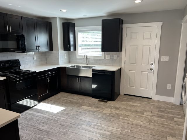 2611 Lakevilla Dr, Nashville, TN 37217