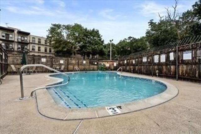 92 Gordon St 301-1, Boston, MA 02135