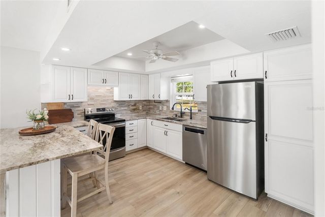 1160 WAGON WHEEL DRIVE, Sarasota, FL 34240