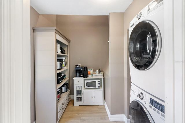 1160 WAGON WHEEL DRIVE, Sarasota, FL 34240