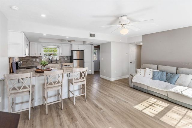 1160 WAGON WHEEL DRIVE, Sarasota, FL 34240