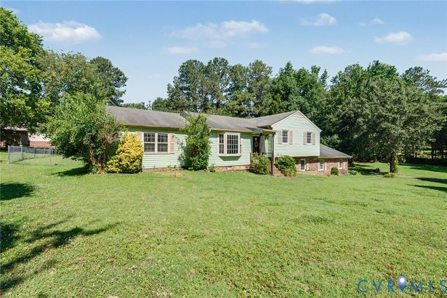 8620 Salem Church Rd, North, VA 23237