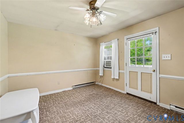 8620 Salem Church Rd, North, VA 23237