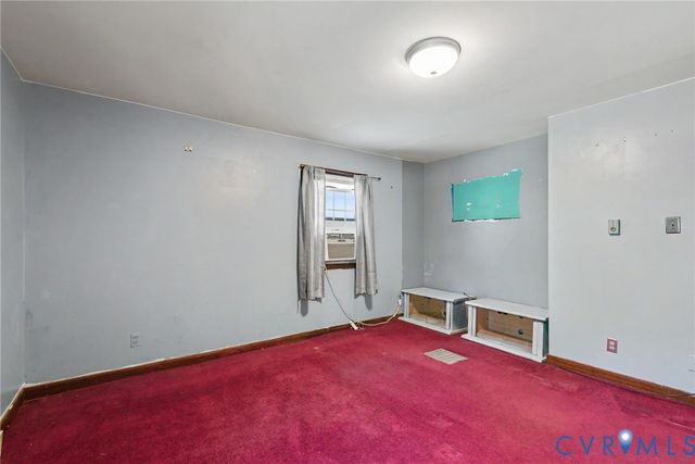 8620 Salem Church Rd, North, VA 23237