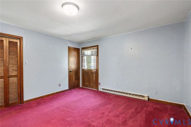 8620 Salem Church Rd, North, VA 23237