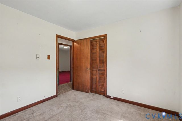 8620 Salem Church Rd, North, VA 23237