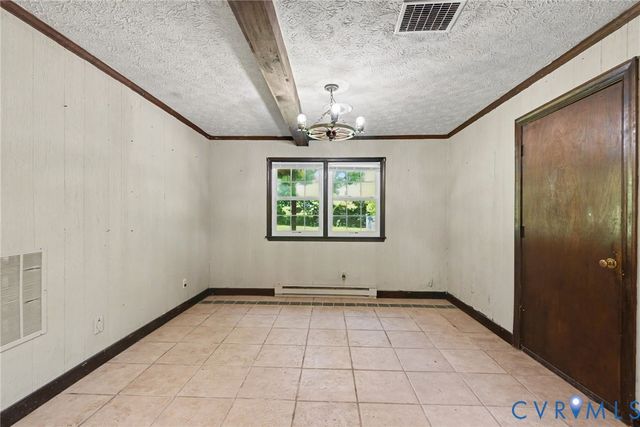 8620 Salem Church Rd, North, VA 23237