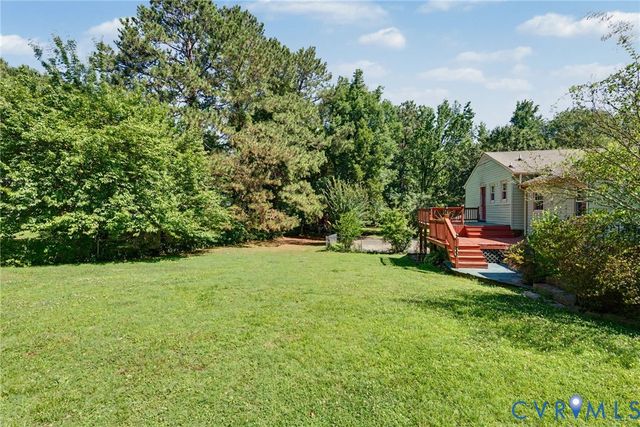 8620 Salem Church Rd, North, VA 23237