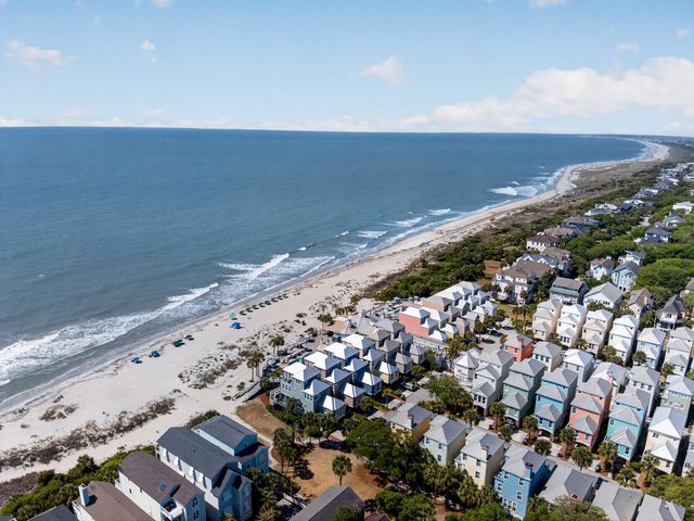 132 Grand Pavilion Boulevard, Isle Of Palms, SC 29451