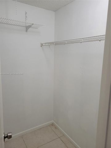 3621 SW 69th Ter 23-Z, Miramar, FL 33023