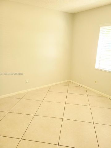 3621 SW 69th Ter 23-Z, Miramar, FL 33023