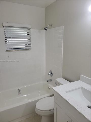 3621 SW 69th Ter 23-Z, Miramar, FL 33023