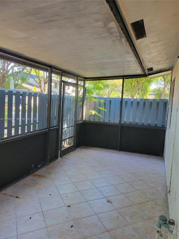 3621 SW 69th Ter 23-Z, Miramar, FL 33023