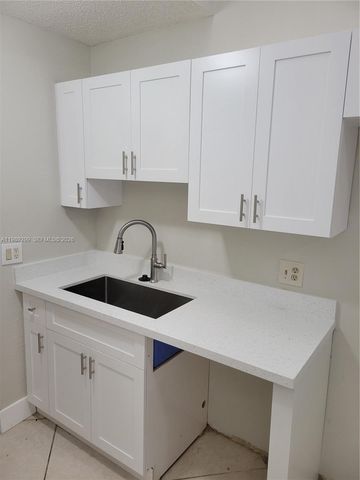 3621 SW 69th Ter 23-Z, Miramar, FL 33023