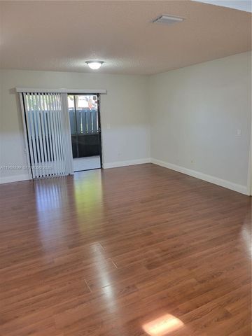 3621 SW 69th Ter 23-Z, Miramar, FL 33023