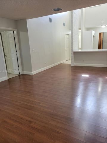 3621 SW 69th Ter 23-Z, Miramar, FL 33023