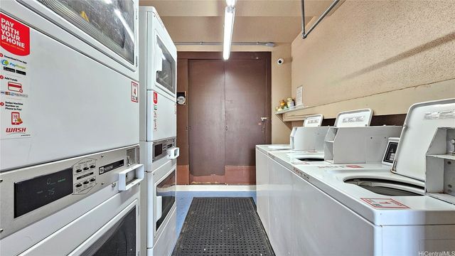 1129 Rycroft Street 201, Honolulu, HI 96814