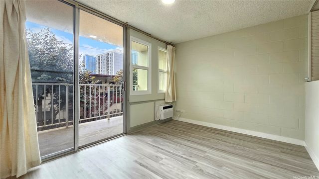 1129 Rycroft Street 201, Honolulu, HI 96814