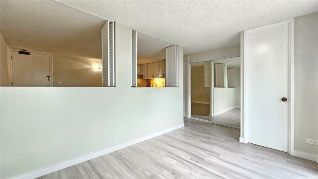 1129 Rycroft Street 201, Honolulu, HI 96814