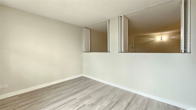 1129 Rycroft Street 201, Honolulu, HI 96814
