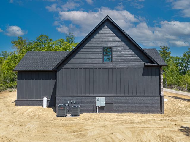 31 Knights Lane, Somerset, KY 42503