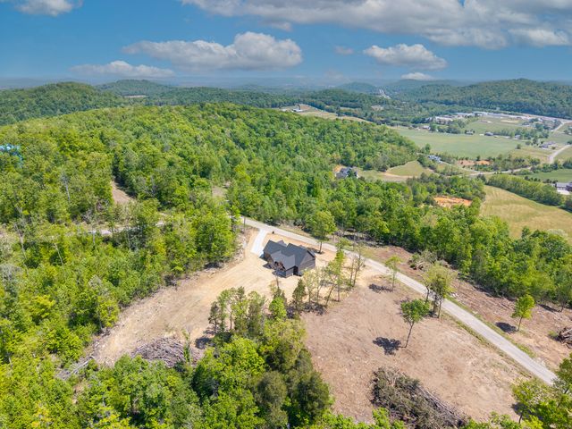 31 Knights Lane, Somerset, KY 42503