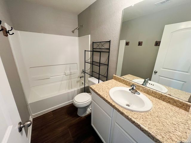 6747 Sabinal, San Antonio, TX 78252