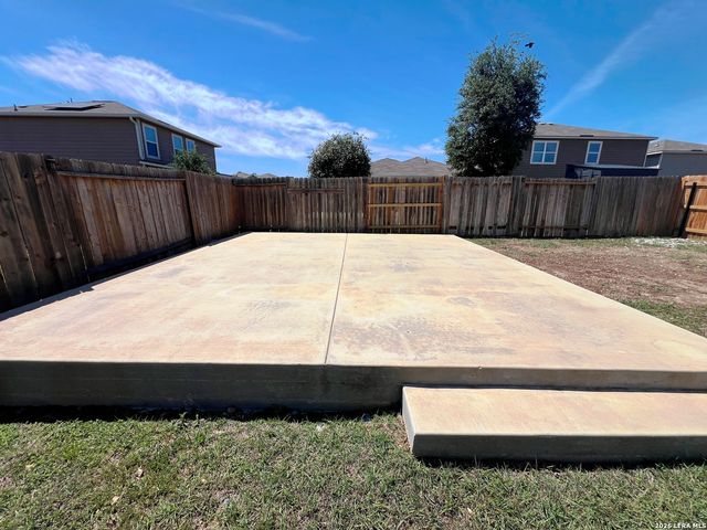 6747 Sabinal, San Antonio, TX 78252