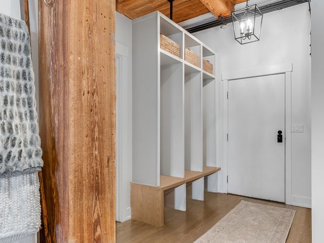 913 W Van Buren Street 3C, Chicago, IL 60607