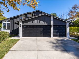 382 Thunderhead St, Thousand Oaks, CA 91360