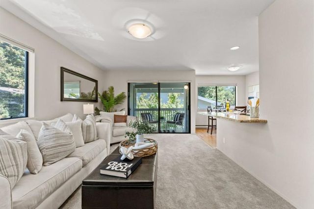 938 Clark Avenue 34, Mountain View, CA 94040