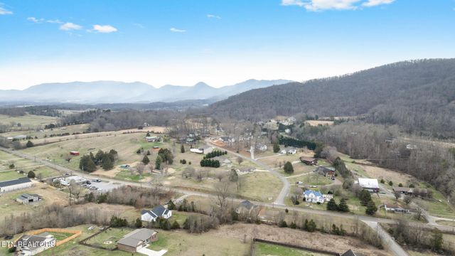 3218 Old Newport Hwy, Sevierville, TN 37876