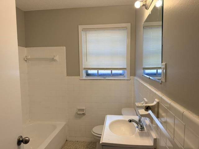 4871 SUMMERLANE AVE, Memphis, TN 38118