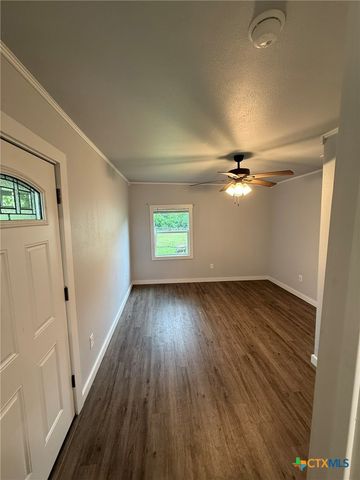 1302 E Avenue F, Temple, TX 76501
