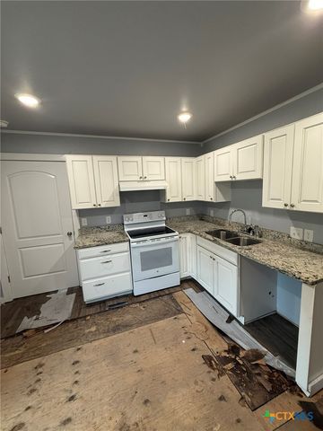 1302 E Avenue F, Temple, TX 76501