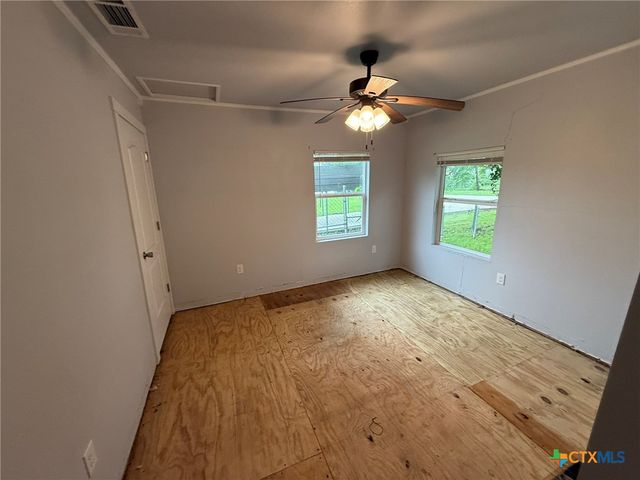 1302 E Avenue F, Temple, TX 76501