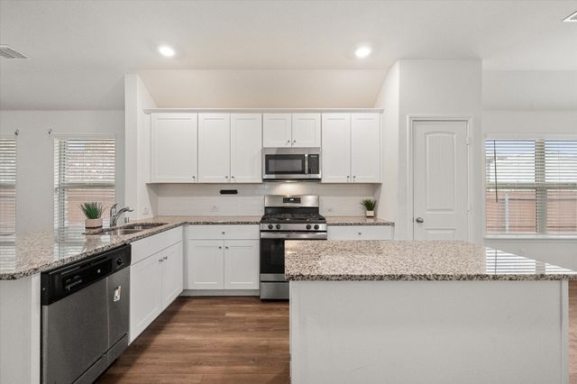 2925 Montrose Trail, Forney, TX 75126