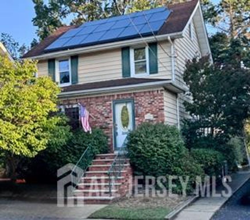 418 Locust Avenue, Garwood, NJ 07027