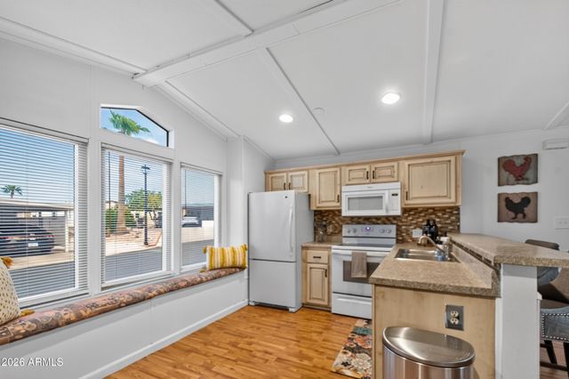 5735 E MCDOWELL Road 213, Mesa, AZ 85215