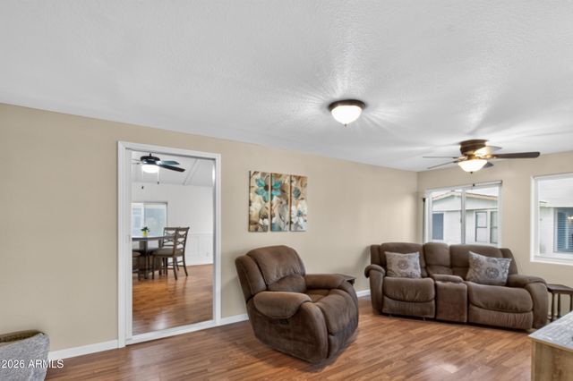 5735 E MCDOWELL Road 213, Mesa, AZ 85215