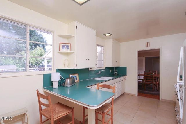 1331 El Mirador Drive, Pasadena, CA 91103