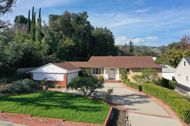 1331 El Mirador Drive, Pasadena, CA 91103