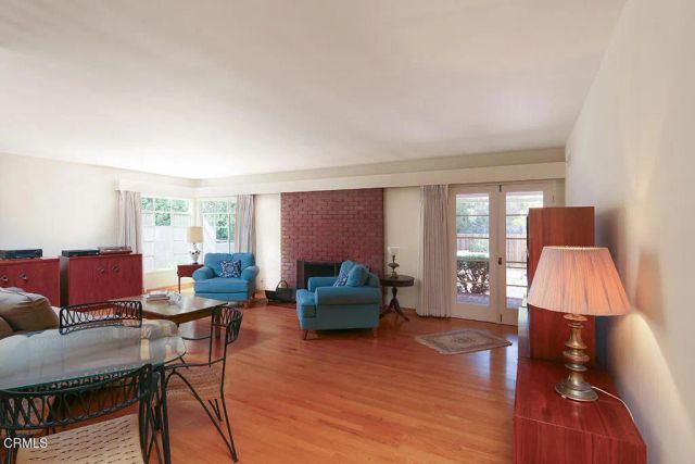 1331 El Mirador Drive, Pasadena, CA 91103